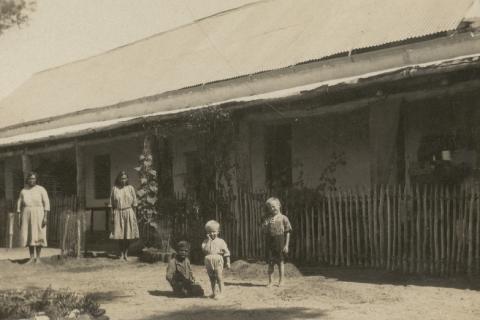 The Manse during the time that the Heinrich family lived there