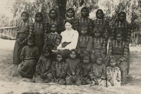 Frieda Strehlow with all the Aboriginal girls at Hermannsburg